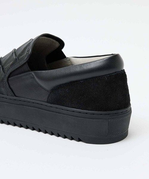 alfredoBANNISTER（アルフレッドバニスター）の「margom slip-on pleats（スニーカー・メンズ・ブラック系その他/ブラック・43/42/41/40/44）」の9枚目の写真