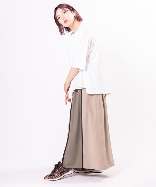 OSMOSIS(オズモーシス)の「切替イレギュラーヘムTシャツ(Tシャツ/カットソー・レディース・ブラック/ホワイト/ホワイト×ブラック・ONE SIZE)」の16枚目の写真