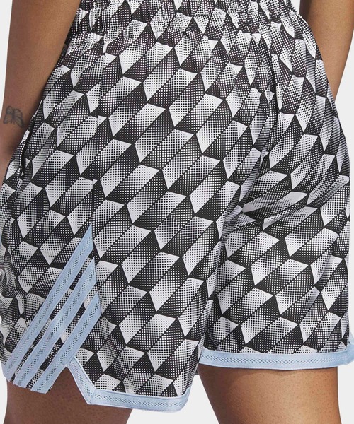 adidas（アディダス）の「アディダス クレージー ライト カレイドスコープ AOP ショーツ / ハーフパンツ / アディダス adidas（その他パンツ・レディース・ブラック・MEDIUM/X-LARGE）」の4枚目の写真