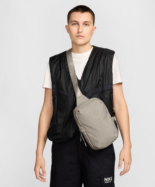 NIKE(ナイキ)の「ナイキ オーラ クロスボディバッグ (5L) / Nike Aura Crossbody Bag (5L) HF7038-236 Cream II(ボディバッグ/ウエストポーチ・メンズ・ブラウン系その他2・ONE SIZE)」の12枚目の写真