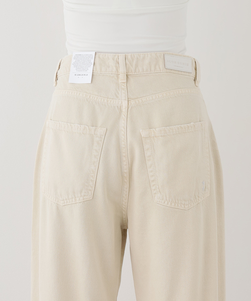 AP STUDIO(エーピーストゥディオ)の「【ICON DENIM/アイコンデニム】DEBBY DENIM(DESERT)(デニムパンツ・レディース・ベージュ・27/26/25/24)」の17枚目の写真