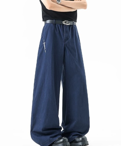 FreeZone(フリーゾーン)の「アシンメトリージップデザインワイドパンツ(チノパンツ・メンズ・ブルー・S/M/L)」の12枚目の写真