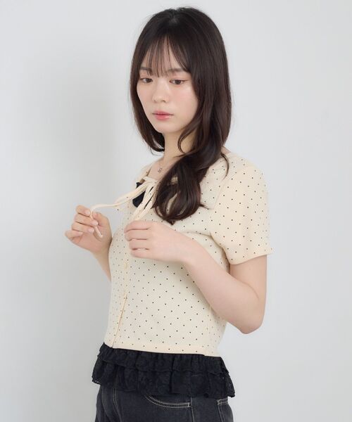 ems excite(エムズエキサイト)の「裾レースドッキングカットソー(Tシャツ/カットソー・レディース・グレー系その他/ブラック系その他4/ホワイト系その他・FREE)」の14枚目の写真