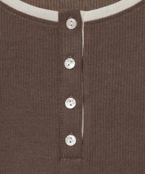 GEORGE'S(ジョージズ)の「レイヤードヘンリーネックT(Tシャツ/カットソー・レディース・ベージュ系その他/ブラウン系その他/グレー系その他・FREE)」の12枚目の写真