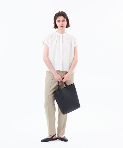 MACKINTOSH PHILOSOPHY(マッキントッシュ フィロソフィー)の「バックサテンテーパードパンツ(その他パンツ・レディース・ベージュ系その他/ダークネイビー/ブラウン系その他4・38/36)」の8枚目の写真