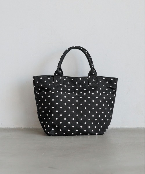 LOWRYS FARM（ローリーズファーム）の「【500mlペットボトル収納可】LFBASICトートBAG 1049470（トートバッグ・レディース・イエロー/オフホワイト/ベージュ系その他2/ライトブルー/ブラック系その他/アイボリー系1/ブラック/アイボリー/ブラック系その他2・FREE）」の5枚目の写真