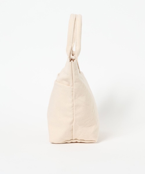 LOWRYS FARM（ローリーズファーム）の「【500mlペットボトル収納可】LFBASICトートBAG 1049470（トートバッグ・レディース・イエロー/オフホワイト/ベージュ系その他2/ライトブルー/ブラック系その他/アイボリー系1/ブラック/アイボリー/ブラック系その他2・FREE）」の10枚目の写真