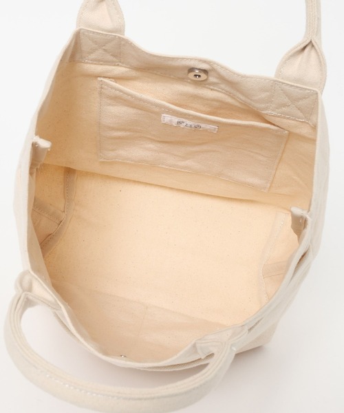 LOWRYS FARM（ローリーズファーム）の「【500mlペットボトル収納可】LFBASICトートBAG 1049470（トートバッグ・レディース・イエロー/オフホワイト/ベージュ系その他2/ライトブルー/ブラック系その他/アイボリー系1/ブラック/アイボリー/ブラック系その他2・FREE）」の16枚目の写真
