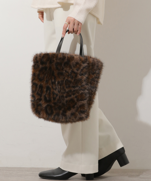 JOURNAL STANDARD relume(ジャーナルスタンダード レリューム)の「《WEB・一部店舗限定》relumeレオパードファーバッグ(ハンドバッグ・レディース・ブラウン・FREE)」の4枚目の写真