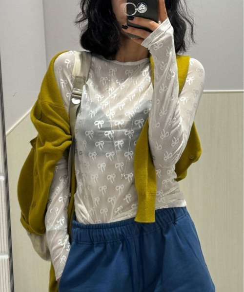 kirakiraShop(キラキラショップ)の「リボン柄 シアー トップス(Tシャツ/カットソー・レディース・ホワイト/ブラック・FREE)」の3枚目の写真