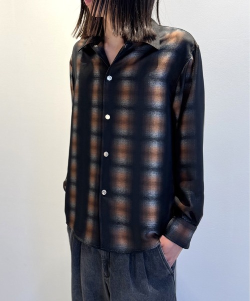 LOVELESS(ラブレス)の「シャイニーオンブレーチェックシャツ(シャツ/ブラウス・メンズ・ブラウン系その他3/ブラック・L/M)」の3枚目の写真