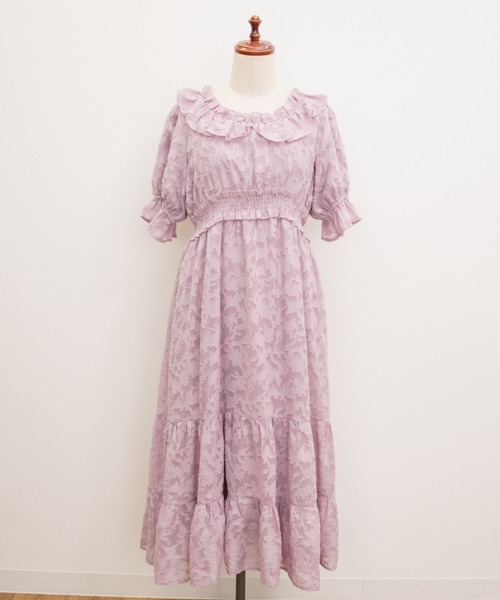 CLETTE(クレット)の「フラワージャガードシャーリングワンピース(ワンピース・レディース・ネイビー/ブラック/ラベンダー・LL/3L/4L)」の9枚目の写真
