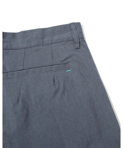 MOMENTUM(モメンタム)の「【L'eau bleue】C/N LIGHT TWILL WIDE SHORTS(その他パンツ・メンズ・ベージュ/ブルーグレー・LARGE/MEDIUM)」の15枚目の写真