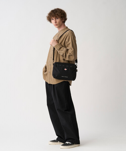 DANTON(ダントン)の「PALAIS GARNIER - CORDURA® Canvas Shoulder Pouch(ショルダーバッグ・レディース・オレンジ系その他/ダークブラウン/ダークグレー/グレイッシュベージュ/ブルー系その他/ブラック・-)」の8枚目の写真
