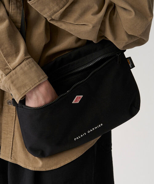 DANTON(ダントン)の「PALAIS GARNIER - CORDURA® Canvas Shoulder Pouch(ショルダーバッグ・レディース・オレンジ系その他/ダークブラウン/ダークグレー/グレイッシュベージュ/ブルー系その他/ブラック・-)」の10枚目の写真