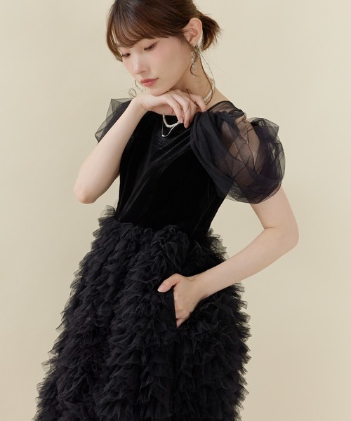 Kana(カナ)の「ボリュームフリルベロアドレス パーティー 結婚式 お呼ばれ オケージョン デイリー(ドレス・レディース・ブラック/ブラック系その他2/ブルー・M)」の17枚目の写真