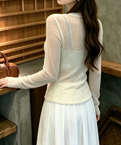 BLoomMe(ブルームミー)の「シアーハイネックプルオーバー(ニット/セーター・レディース・ブラック/オフホワイト・M)」の15枚目の写真