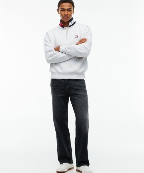 tommy jeans(トミー ジーンズ)の「ルーズフィットストレートジーンズ(デニムパンツ・メンズ・ブラック・34inch/32inch/30inch/28inch)」の2枚目の写真