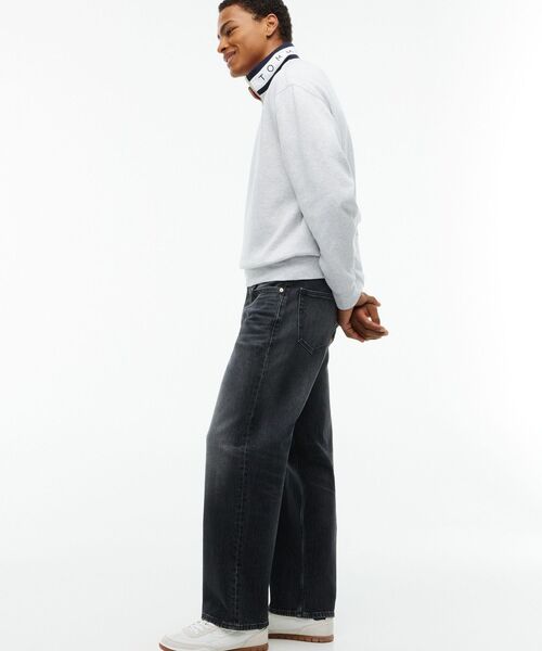 tommy jeans(トミー ジーンズ)の「ルーズフィットストレートジーンズ(デニムパンツ・メンズ・ブラック・34inch/32inch/30inch/28inch)」の3枚目の写真