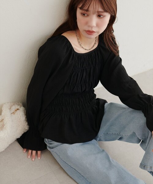 natural couture(ナチュラルクチュール)の「ランダムシャーリングシアーブラウス(シャツ/ブラウス・レディース・オフホワイト/ボルドー/ブラック/ブラウン/ドット・FREE)」の1枚目の写真