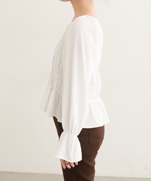 natural couture(ナチュラルクチュール)の「ランダムシャーリングシアーブラウス(シャツ/ブラウス・レディース・オフホワイト/ボルドー/ブラック/ブラウン/ドット・FREE)」の13枚目の写真