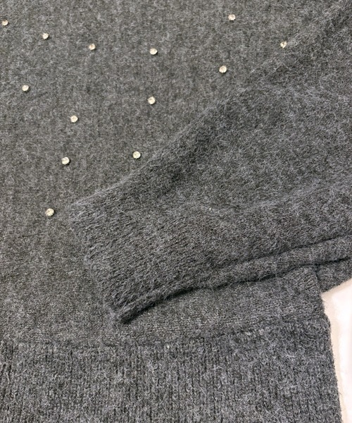 CANVAS+(キャンバスプラス)の「【CANVAS+】ラインストーンオフショルニットミニワンピース(ワンピース・レディース・オフホワイト/ブラック/レッド/ベージュ/グレー・M)」の16枚目の写真