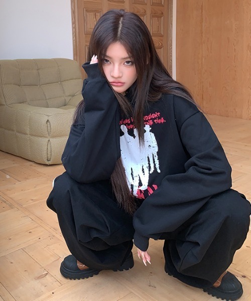 Aelina（エリナ）の「プリントフード付きスウェット（パーカー・レディース・ブラック・FREE）」の14枚目の写真