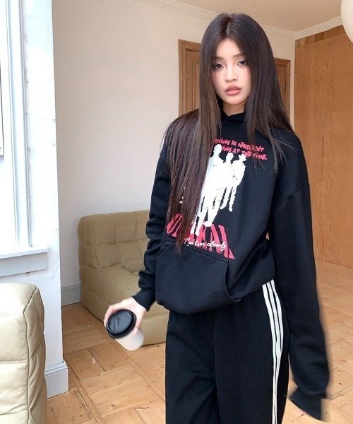 Aelina（エリナ）の「プリントフード付きスウェット（パーカー・レディース・ブラック・FREE）」の19枚目の写真