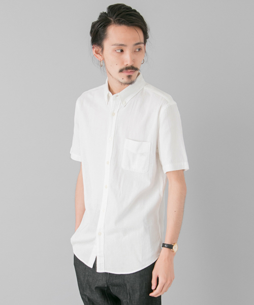 URBAN RESEARCH(アーバンリサーチ)の「URBAN RESEARCH パナマS/Sシャツ(シャツ/ブラウス・メンズ・インディゴブルー/ライトインディゴブルー/ブラック/カーキ/ホワイト・LARGE/MEDIUM)」の1枚目の写真