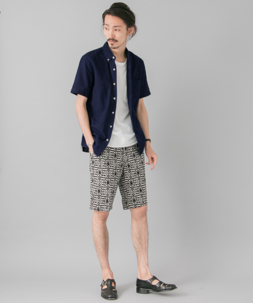 URBAN RESEARCH(アーバンリサーチ)の「URBAN RESEARCH パナマS/Sシャツ(シャツ/ブラウス・メンズ・インディゴブルー/ライトインディゴブルー/ブラック/カーキ/ホワイト・LARGE/MEDIUM)」の21枚目の写真