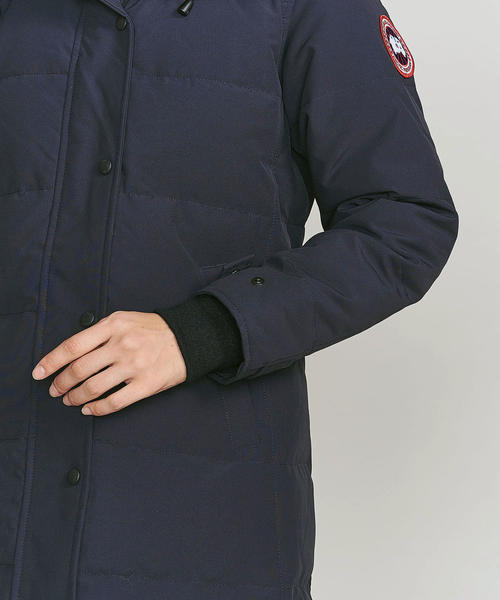 CANADA GOOSE（カナダグース）の「＜CANADA GOOSE（カナダグース）＞SHELBURNE PARKA ダウンジャケット¨：（ダウンジャケット/コート・レディース・ブラック/ネイビー・SMALL/MEDIUM）」の14枚目の写真