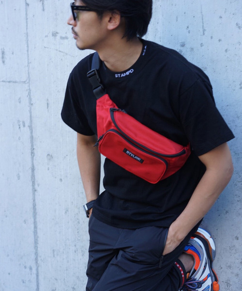 STYLISE（スタイライズ）の「【STYLISE ORIGINAL】BODY BAG（ボディバッグ/ウエストポーチ・メンズ・ブラック/レッド・ONESIZE）」の8枚目の写真