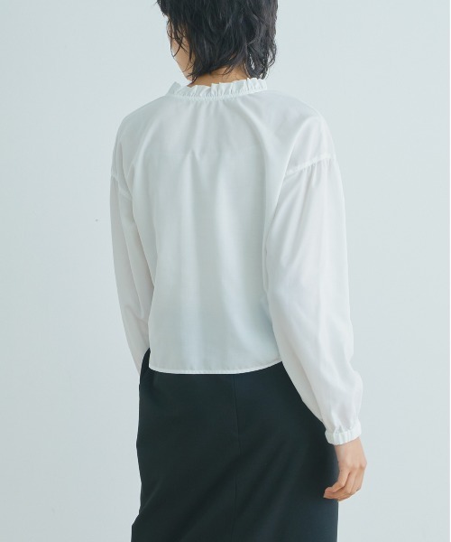 WHYTO.（ホワイト）の「「WHYTO / ホワイト」前後2WAYフリル襟オケージョンブラウス（シャツ/ブラウス・レディース・ホワイト/ブラック/キャメル/グレイッシュベージュ・38/36）」の11枚目の写真