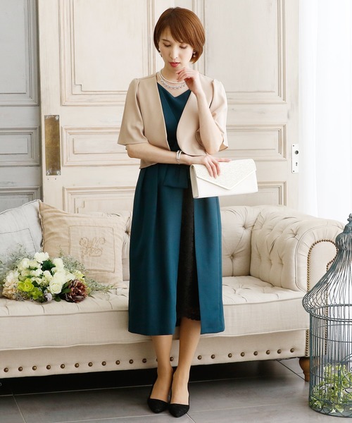 PourVous(プールヴー)の「フレア スリーブ ボレロ 結婚式対応 オケージョン (ノーカラージャケット・レディース・ブラック/ベージュ/グレー・M)」の17枚目の写真