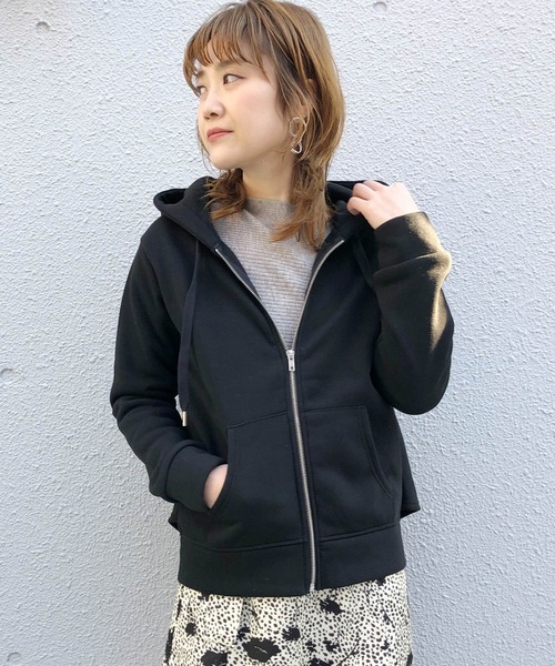 PICCIN(ピッチン)の「バックフリル裏起毛フーディー(パーカー・レディース・ブラック/グレー・MEDIUM/LARGE)」の6枚目の写真