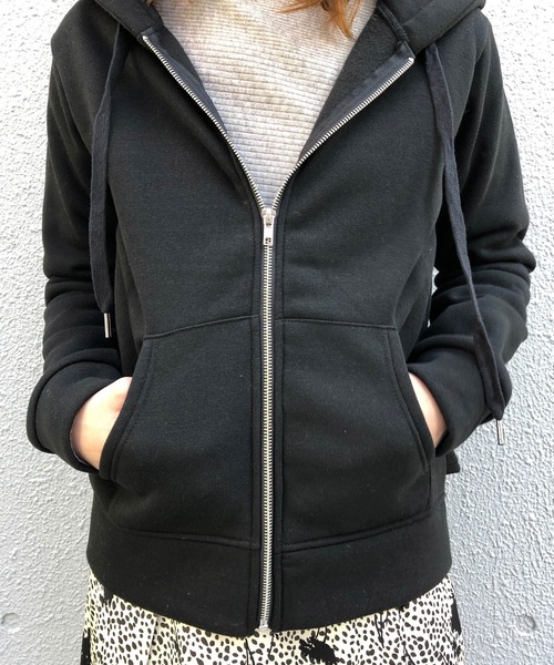 PICCIN(ピッチン)の「バックフリル裏起毛フーディー(パーカー・レディース・ブラック/グレー・MEDIUM/LARGE)」の7枚目の写真