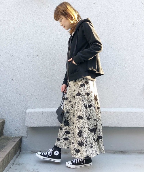 PICCIN(ピッチン)の「バックフリル裏起毛フーディー(パーカー・レディース・ブラック/グレー・MEDIUM/LARGE)」の9枚目の写真