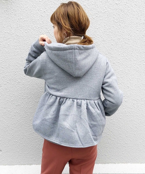 PICCIN(ピッチン)の「バックフリル裏起毛フーディー(パーカー・レディース・ブラック/グレー・MEDIUM/LARGE)」の16枚目の写真