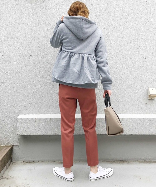 PICCIN(ピッチン)の「バックフリル裏起毛フーディー(パーカー・レディース・ブラック/グレー・MEDIUM/LARGE)」の19枚目の写真