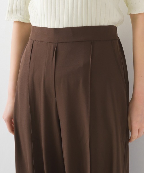 OMNES（オムネス）の「T/PU スリット入 センタープレスワイドパンツ（その他パンツ・レディース・ピンク/ブルー/ブラック/グリーン系その他/ブラウン・FREE）」の6枚目の写真