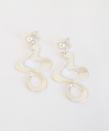 カーブイヤリング