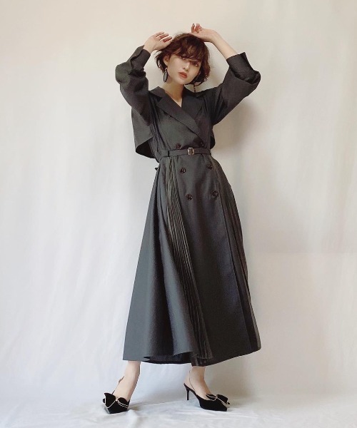 yukichi.（ユキチ）の「accordion trench one-piece coat【yukichi.】（トレンチコート・レディース・チャコールグレー/オリーブ・FREE）」の6枚目の写真