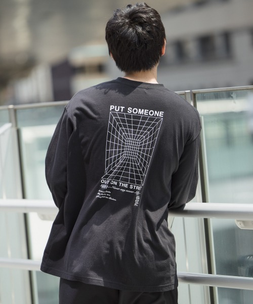 PBLIM(ページボーイリム)の「【PAGEBOYLIM】サイバースペースロンTシャツ /プリントロンT(Tシャツ/カットソー・レディース・ホワイト/ブラック/ブルー・M/XL)」の3枚目の写真
