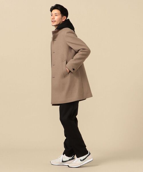 SHIPS（シップス）の「SHIPS: スーパー120'S EX FINE WOOL 反染め メルトン スタンドカラー コート（ステンカラーコート・メンズ・カーキ・SMALL/MEDIUM/LARGE/X-LARGE）」の10枚目の写真