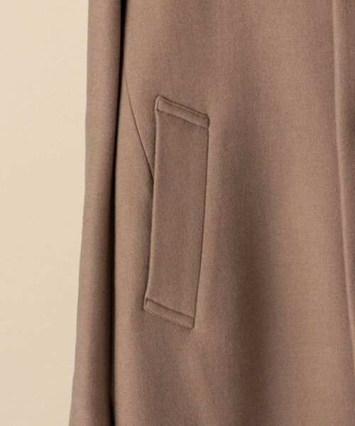 SHIPS（シップス）の「SHIPS: スーパー120'S EX FINE WOOL 反染め メルトン スタンドカラー コート（ステンカラーコート・メンズ・カーキ・SMALL/MEDIUM/LARGE/X-LARGE）」の17枚目の写真