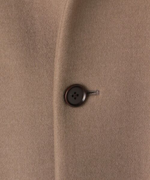 SHIPS（シップス）の「SHIPS: スーパー120'S EX FINE WOOL 反染め メルトン スタンドカラー コート（ステンカラーコート・メンズ・カーキ・SMALL/MEDIUM/LARGE/X-LARGE）」の19枚目の写真