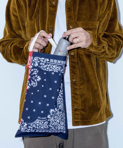 ALLAND（オルランド）の「ALLAND/オルランド バンダナ柄エコバッグ BANDANA BAG（エコバッグ/サブバッグ・メンズ・ブラック×ホワイト/ブラック系その他/ブラウン系その他/ブルー系その他/ブルー系その他2/ブルー系その他3・FREE）」の7枚目の写真