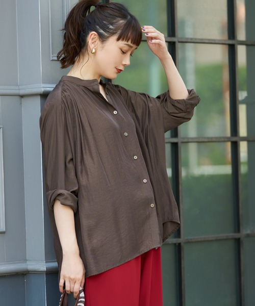 coca（coca）（コカ）の「＼＼新色登場／／サテンボタンブラウス（シャツ/ブラウス・レディース・グレー系その他/ホワイト/ブラック/ライトブルー/パープル/ブラウン/マスタード・ONE SIZE）」の5枚目の写真