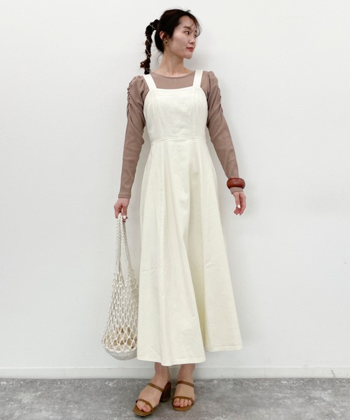 EPIMI E'PIMMY（エピミエピミー）の「バックデザインフレアデニムジャンスカ（ジャンパースカート・レディース・オフホワイト/ブラック/ネイビー・MEDIUM）」の16枚目の写真