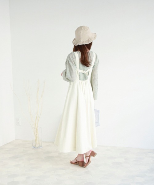 EPIMI E'PIMMY（エピミエピミー）の「バックデザインフレアデニムジャンスカ（ジャンパースカート・レディース・オフホワイト/ブラック/ネイビー・MEDIUM）」の18枚目の写真